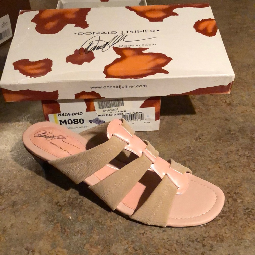 Donald j pliner Size 8 mesh elastic sandals